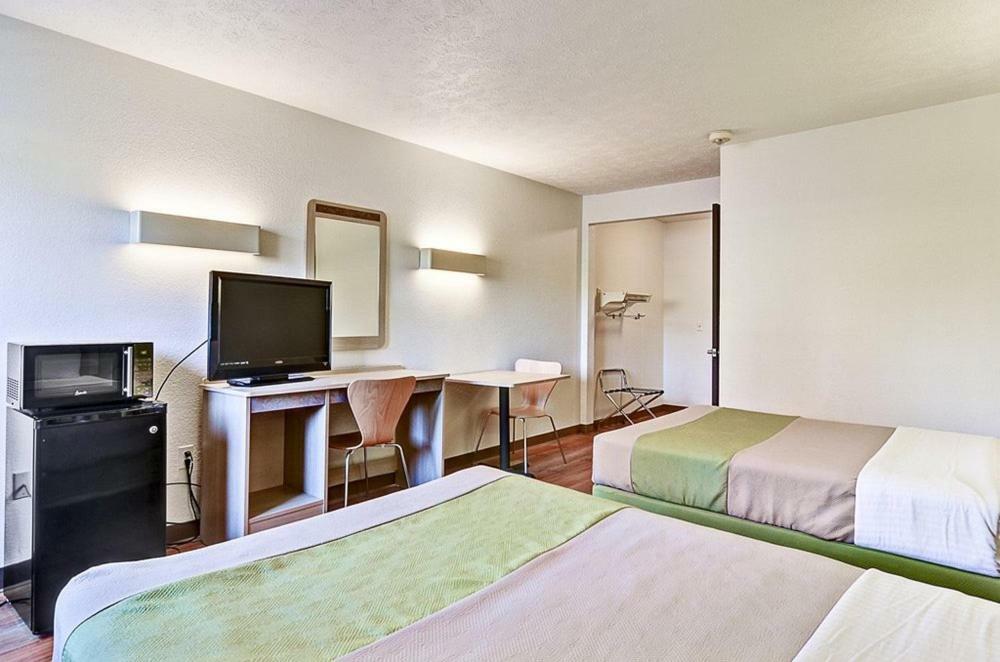 Economy Inn Pittsburgh Airport Moon Township Εξωτερικό φωτογραφία
