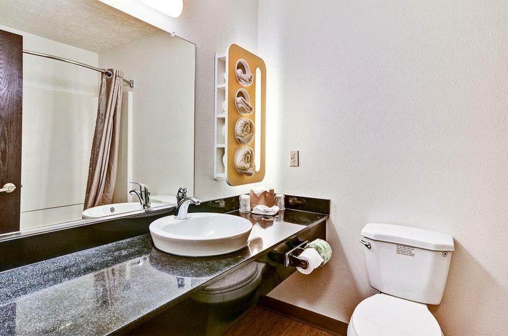 Economy Inn Pittsburgh Airport Moon Township Εξωτερικό φωτογραφία